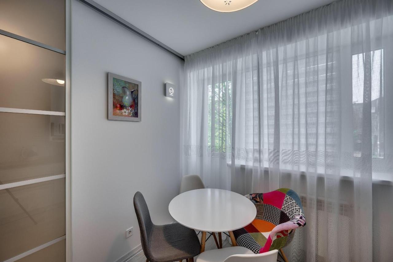 White Apartment Scandinavian Style Zaporizhia 외부 사진